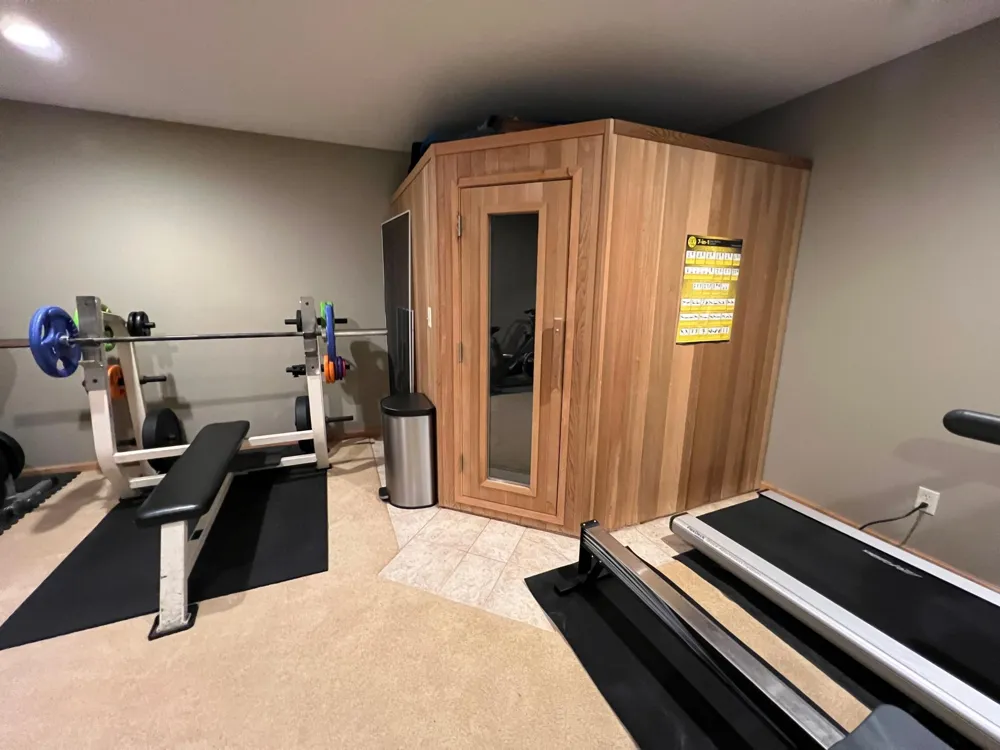 13904 Shoreside Court Savage, MN 55378
