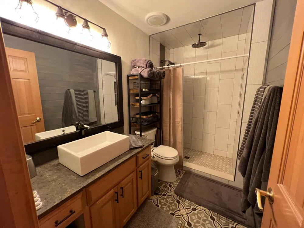 13904 Shoreside Court Savage, MN 55378