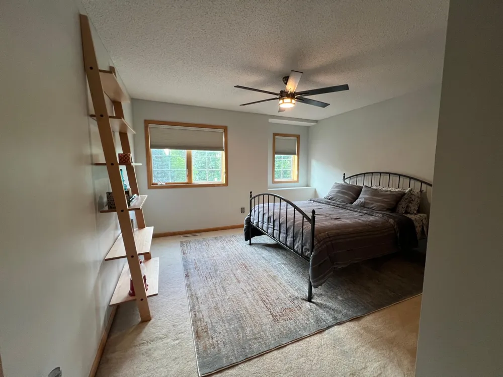 13904 Shoreside Court Savage, MN 55378