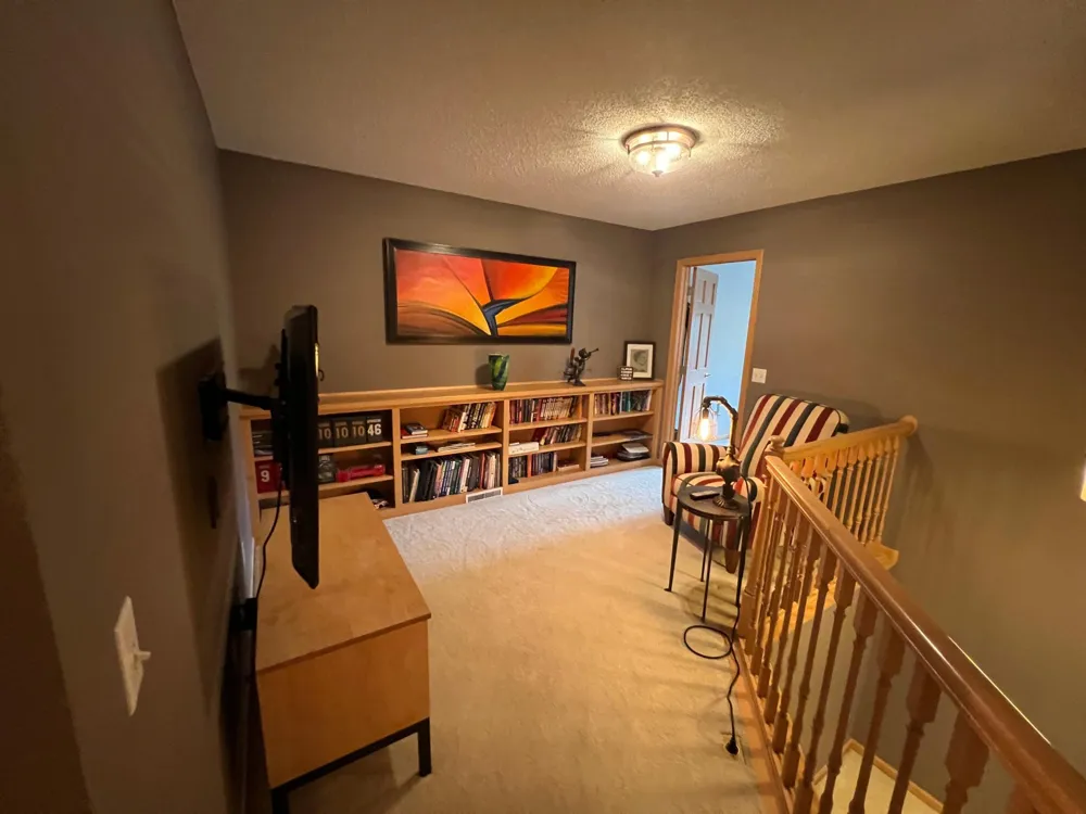 13904 Shoreside Court Savage, MN 55378