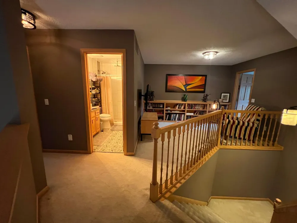 13904 Shoreside Court Savage, MN 55378
