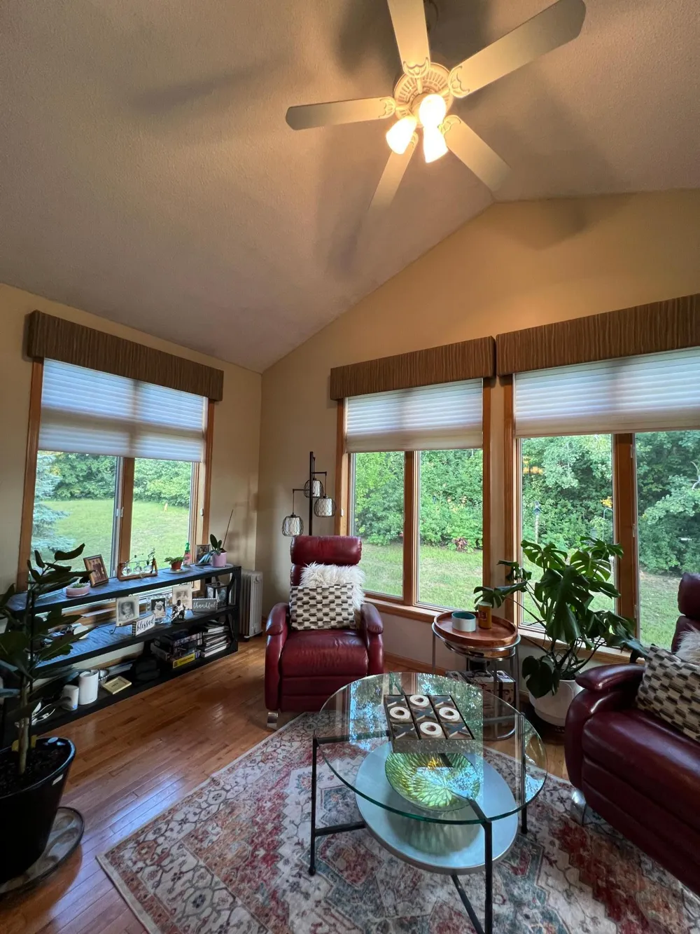 13904 Shoreside Court Savage, MN 55378
