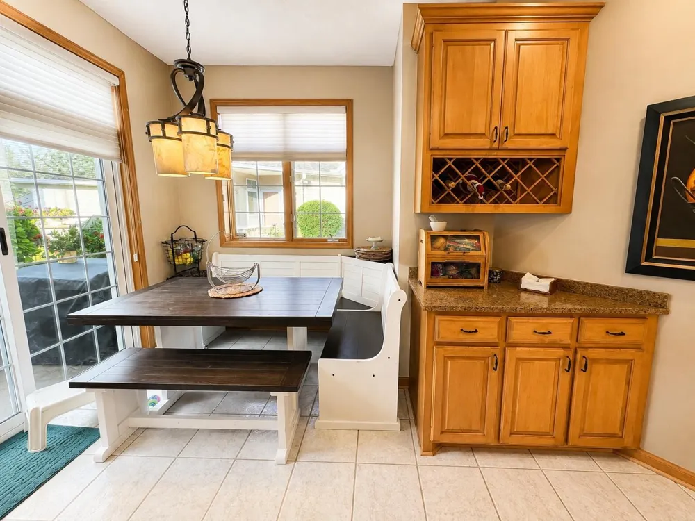 13904 Shoreside Court Savage, MN 55378