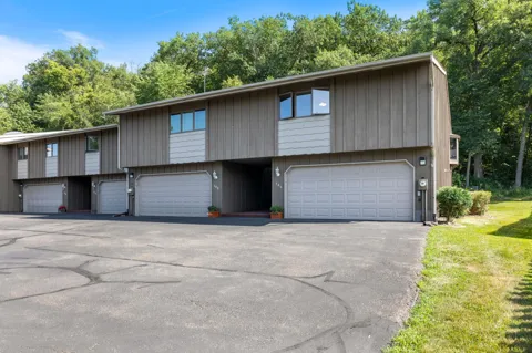 164 Kingswood Drive