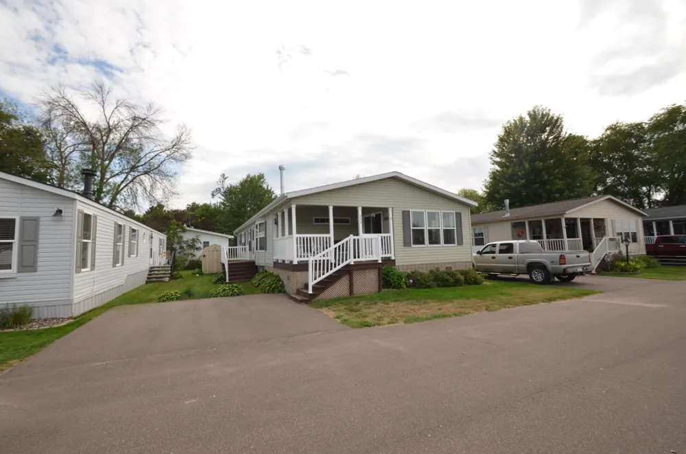 30160 Olinda Trail Lindstrom, MN 55045