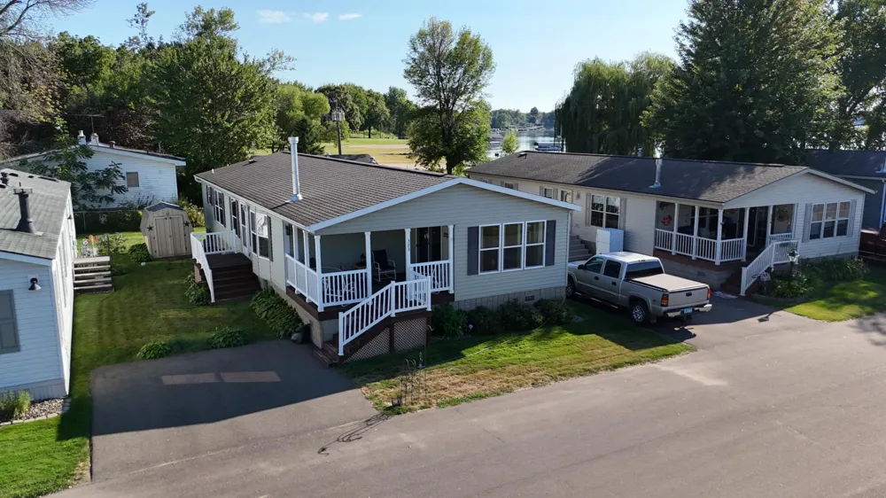 30160 Olinda Trail Lindstrom, MN 55045