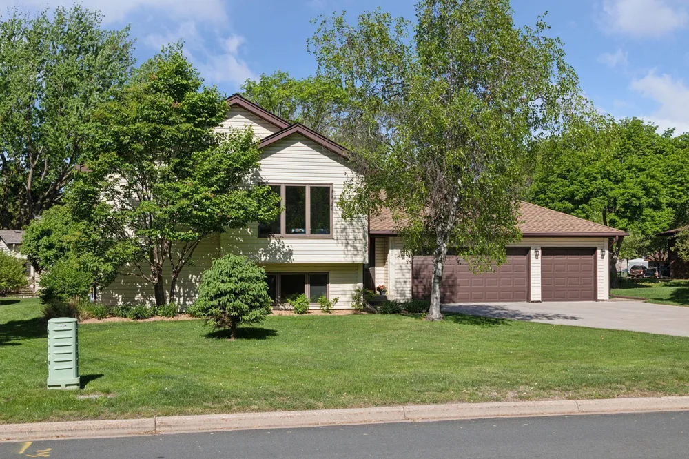 13000 Penn Avenue S Burnsville, MN 55337