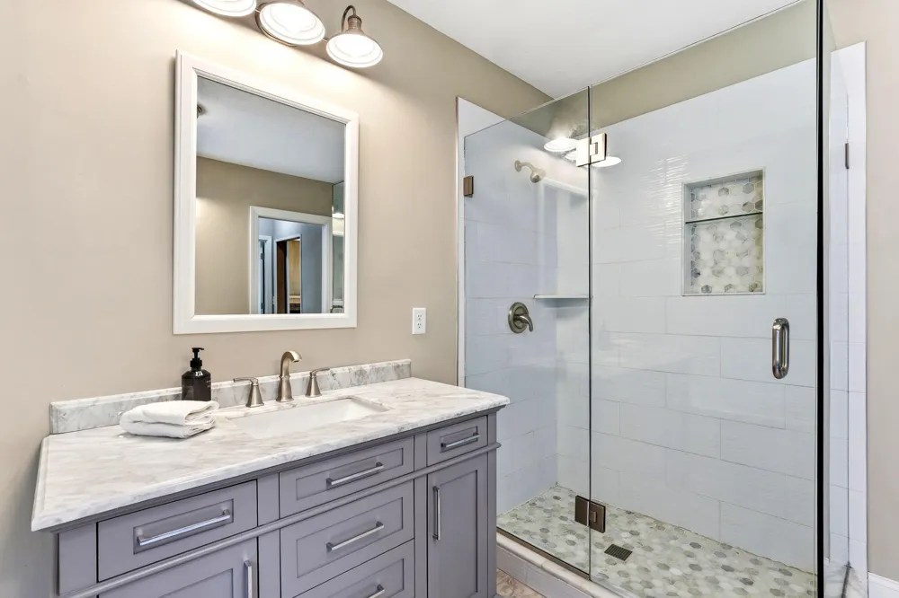 1922 Oakland Road Minnetonka, MN 55305