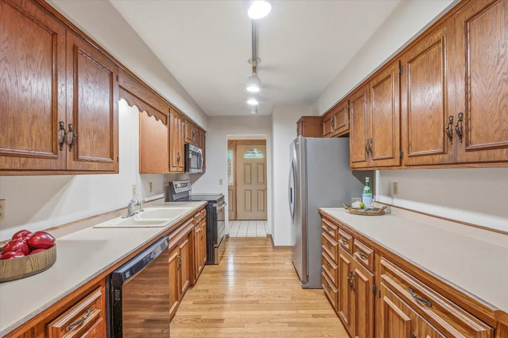 1817 Oregon Trail Saint Cloud, MN 56301