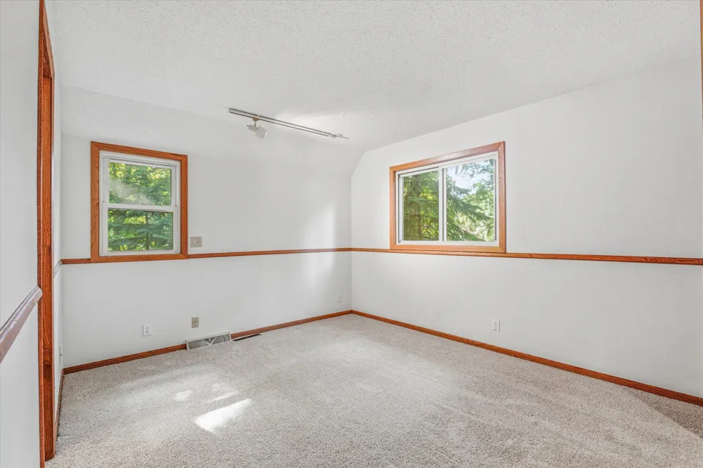 1817 Oregon Trail Saint Cloud, MN 56301