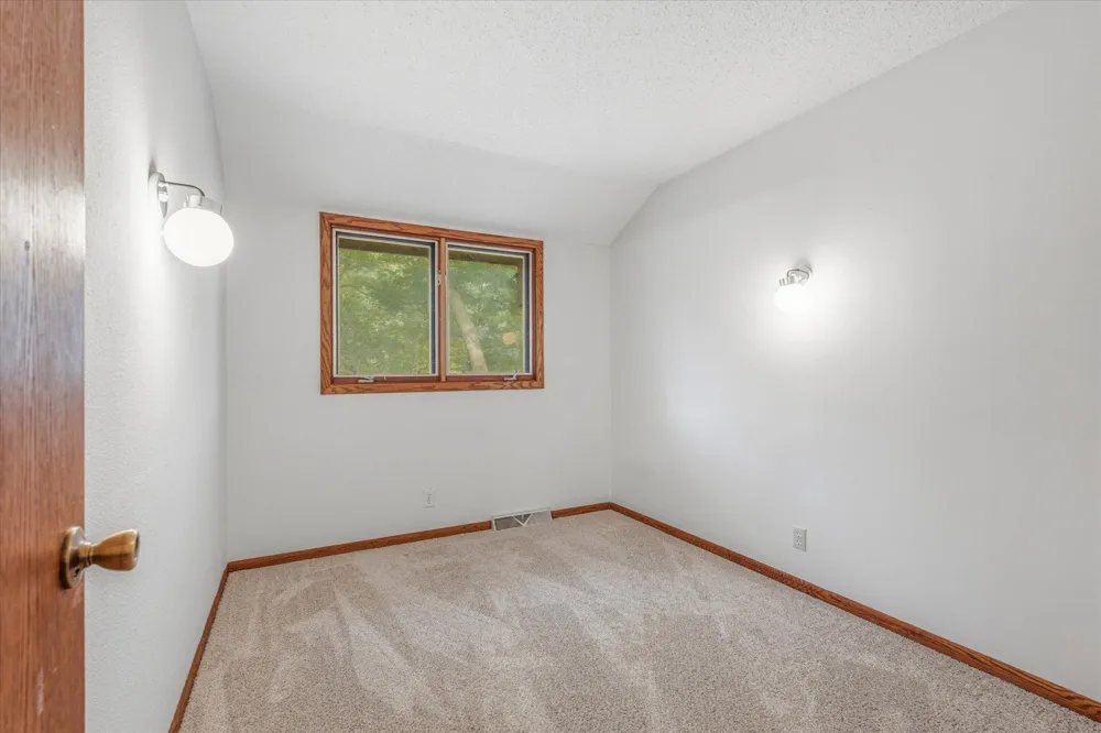 1817 Oregon Trail Saint Cloud, MN 56301