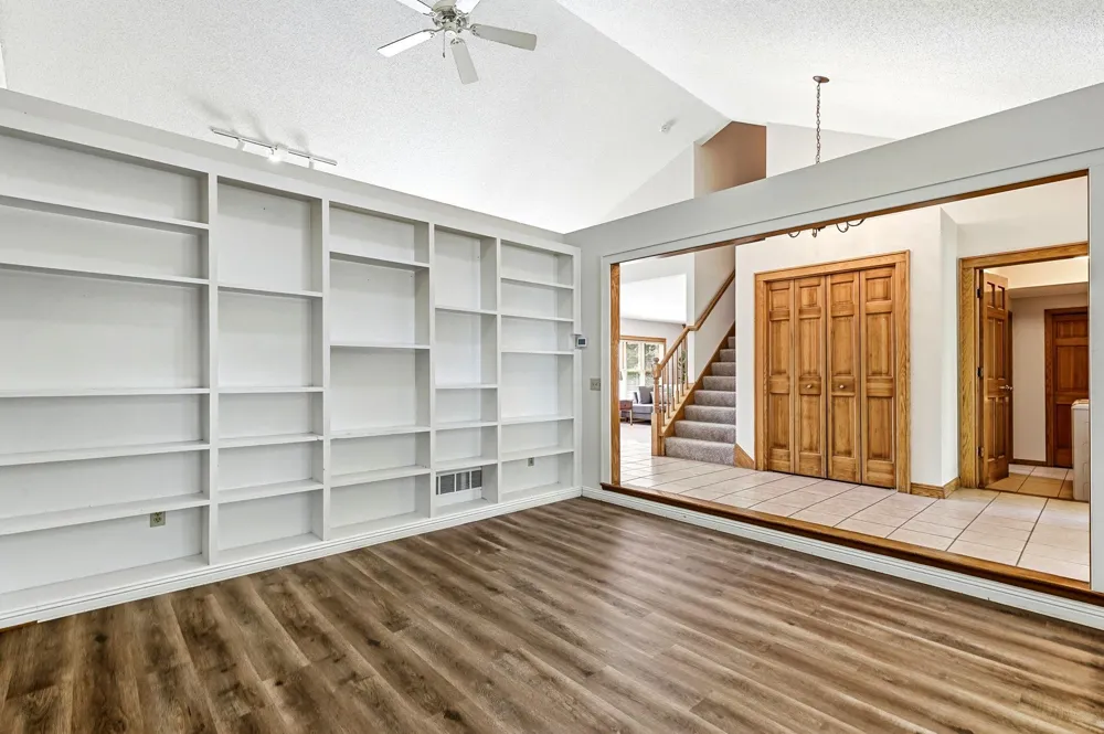 8843 Blackoaks Lane Maple Grove, MN 55311