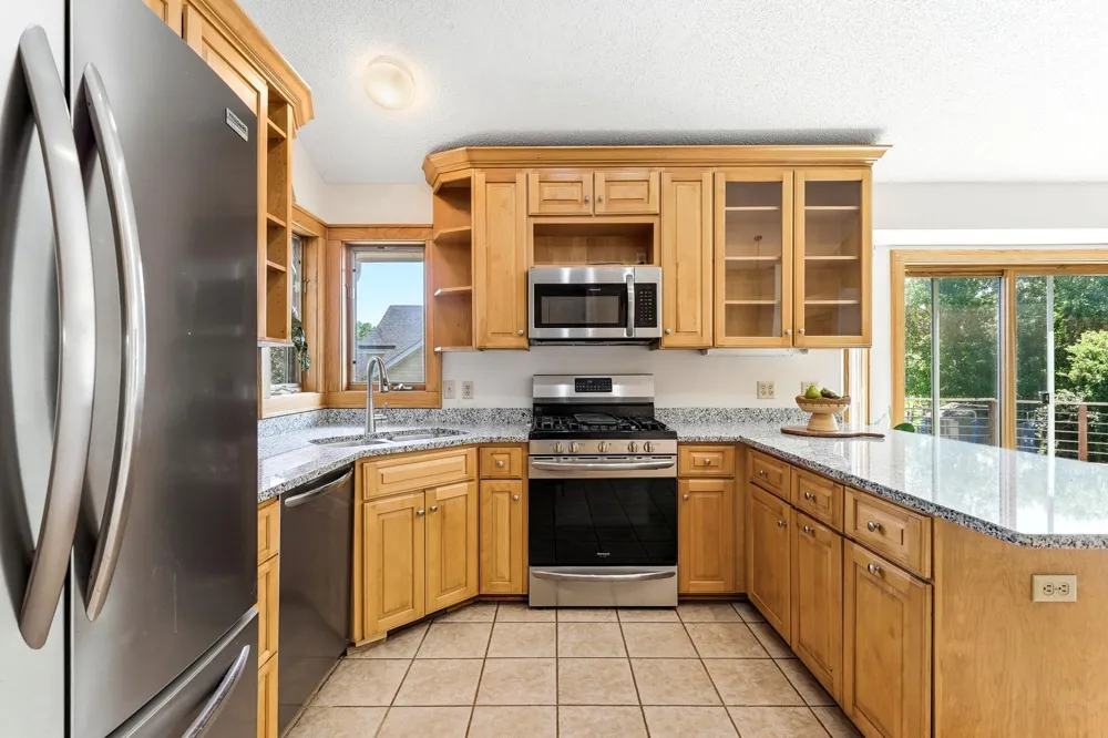 8843 Blackoaks Lane Maple Grove, MN 55311