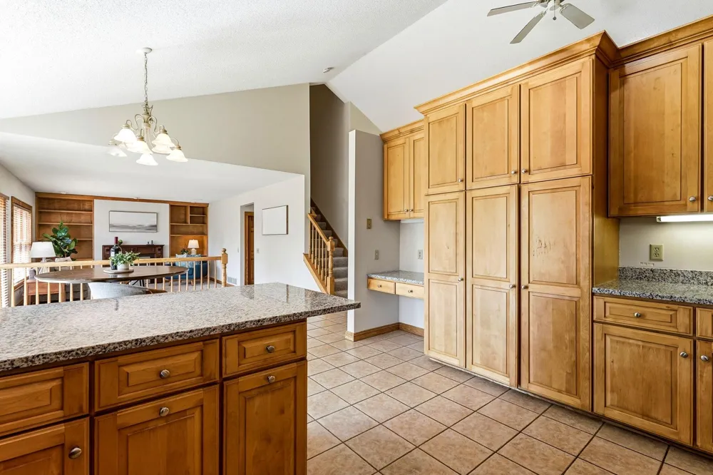 8843 Blackoaks Lane Maple Grove, MN 55311