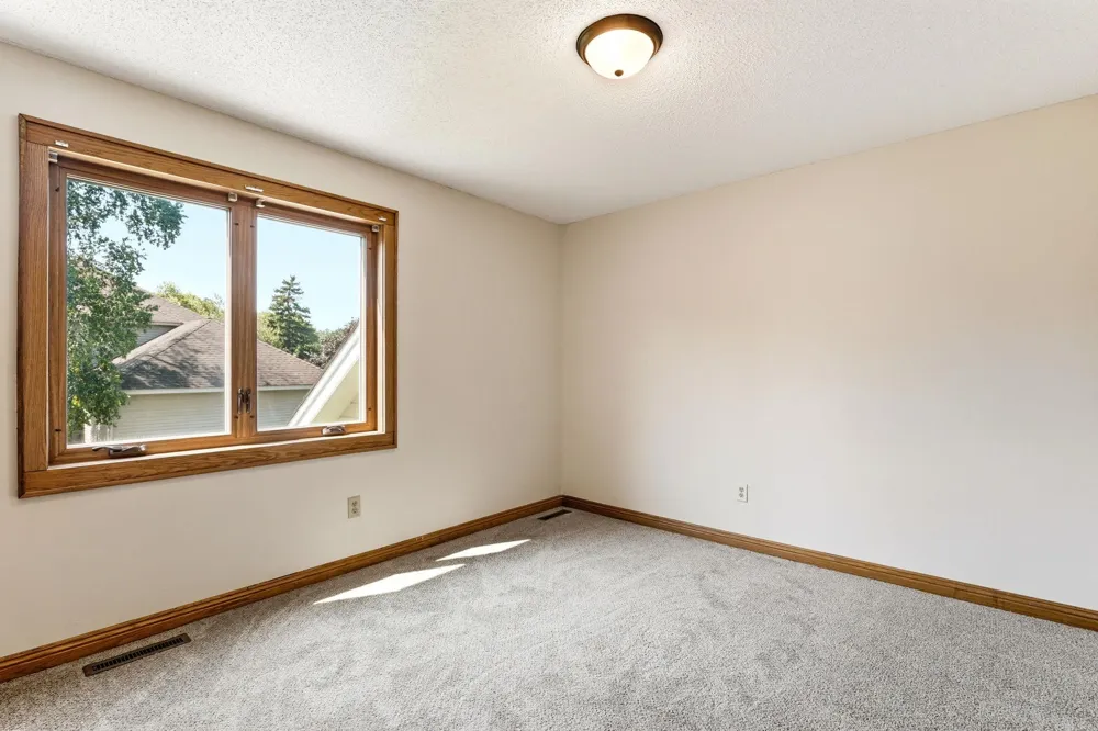 8843 Blackoaks Lane Maple Grove, MN 55311