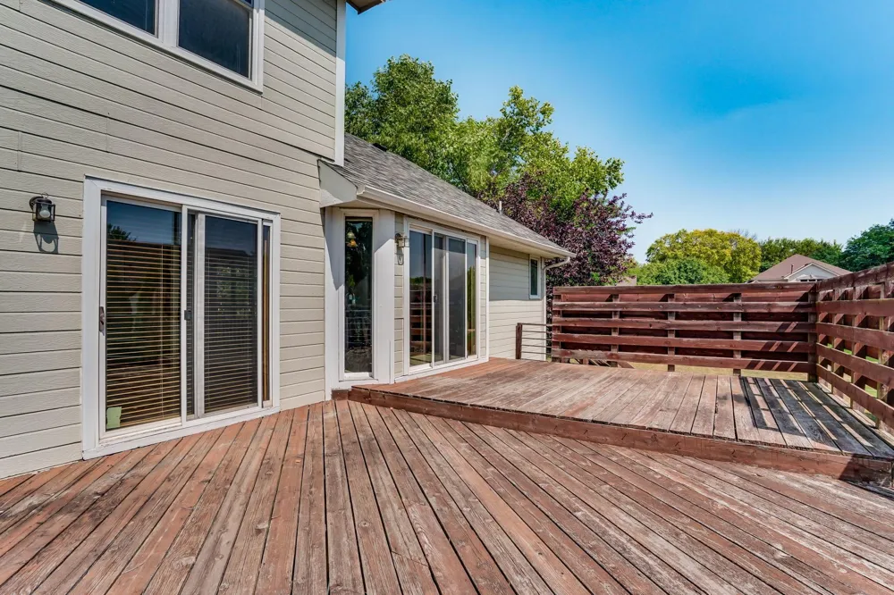8843 Blackoaks Lane Maple Grove, MN 55311