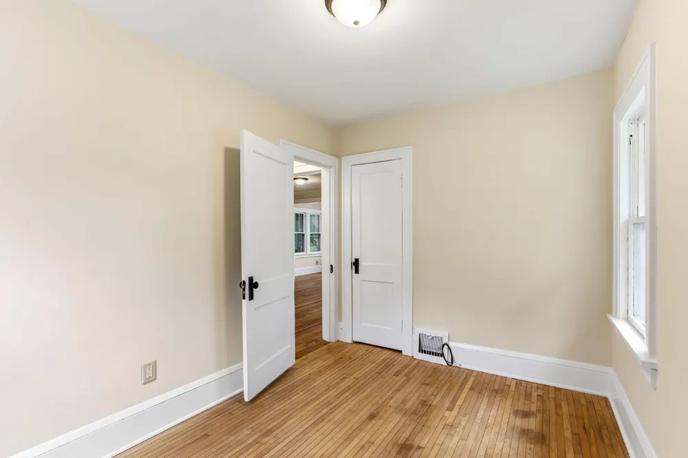 1812 Minnehaha Avenue E Saint Paul, MN 55119
