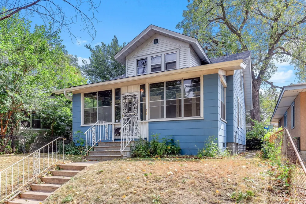 706 Fuller Avenue Saint Paul, MN 55104
