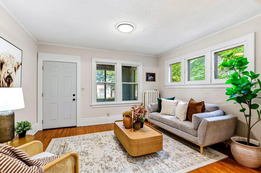 706 Fuller Avenue Saint Paul, MN 55104