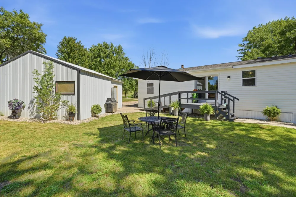 19394 63rd Street NE New London, MN 56273