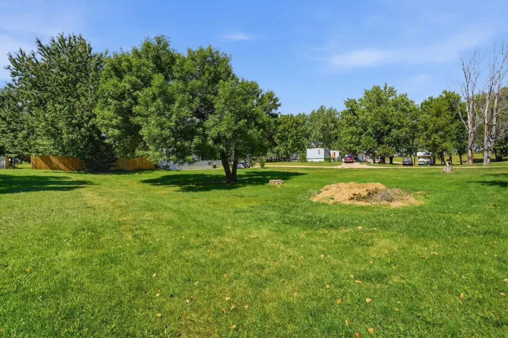 19394 63rd Street NE New London, MN 56273