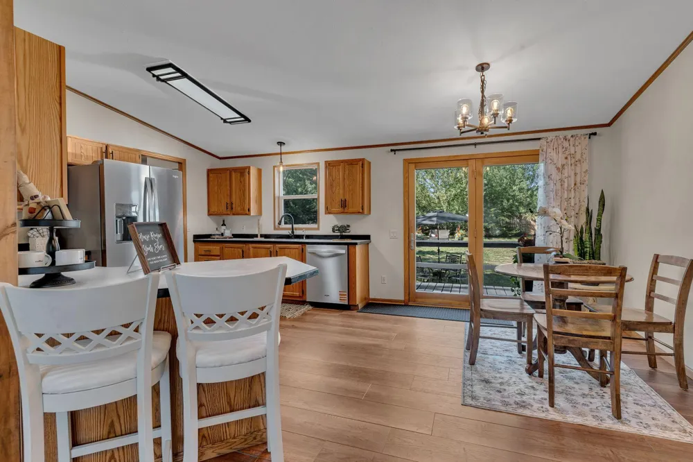 19394 63rd Street NE New London, MN 56273