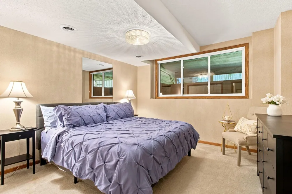 6287 Sequoia Circle Eden Prairie, MN 55346