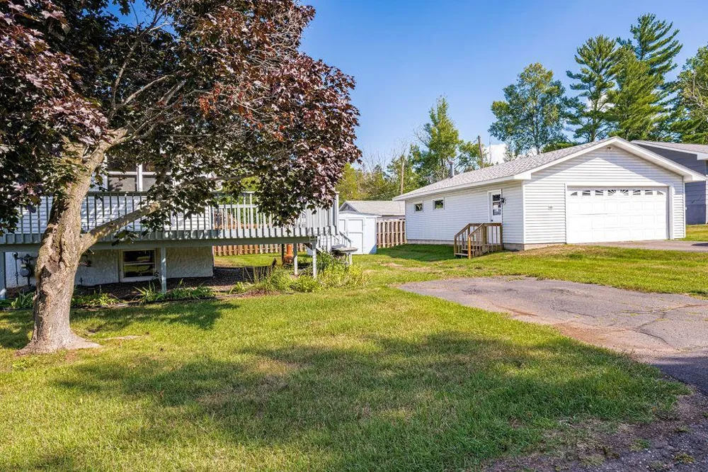 2802 Triggs Avenue Duluth, MN 55811