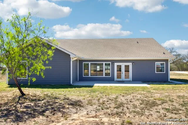 1783 county road 7711 Devine, TX 78016