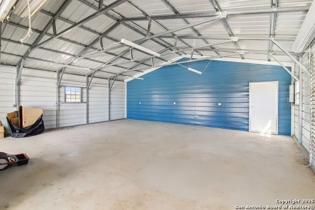 1783 county road 7711 Devine, TX 78016
