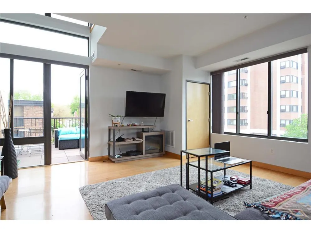 10 E 26th Street #321 Minneapolis, MN 55404