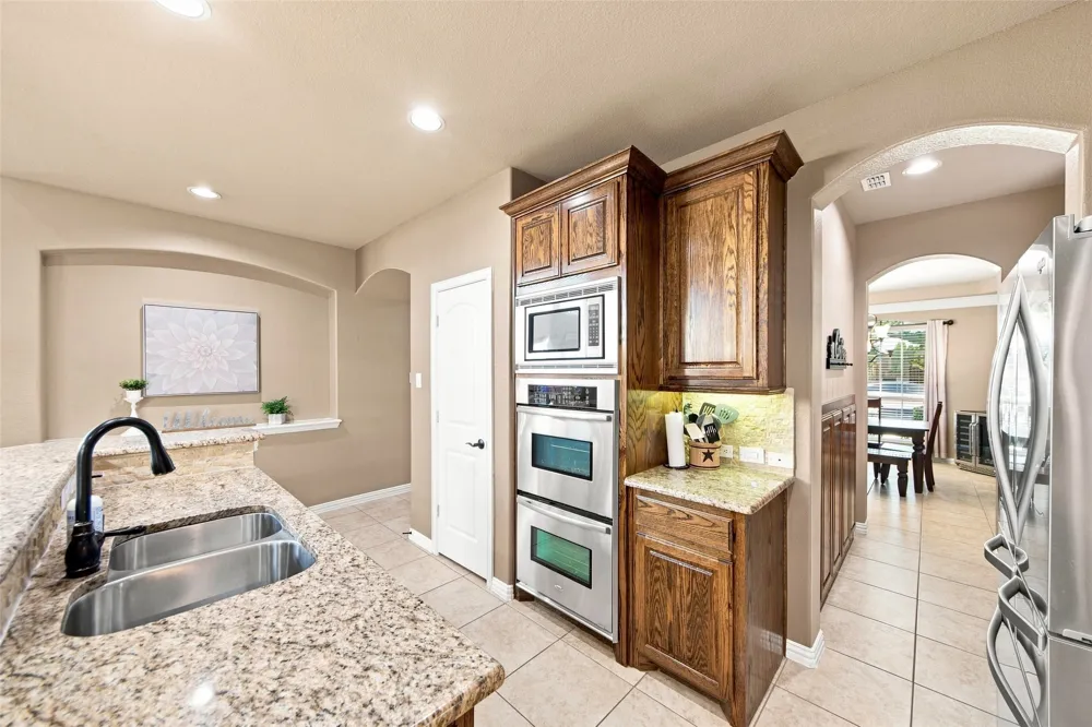 904 Cougar Drive Allen, TX 75013
