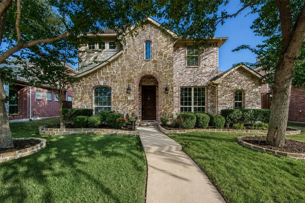 904 Cougar Drive Allen, TX 75013