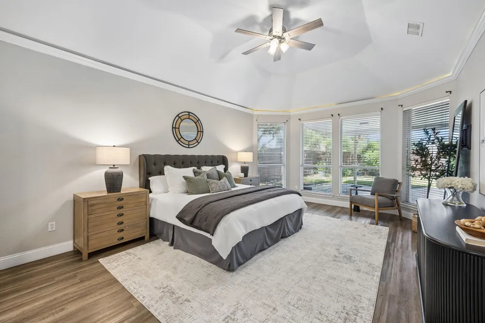 804 Summit Pointe Lewisville, TX 75077