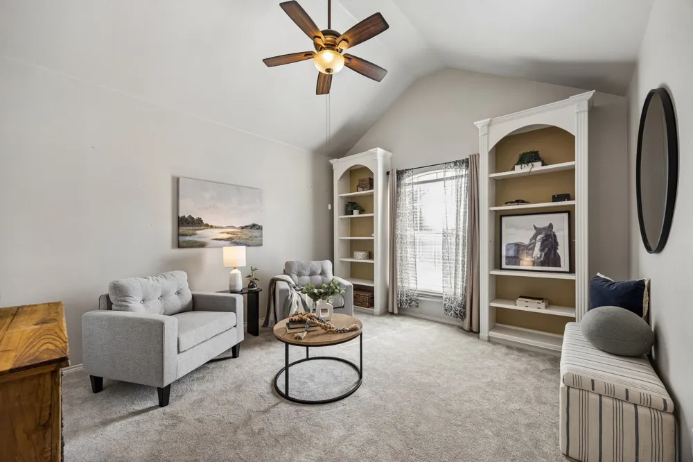 804 Summit Pointe Lewisville, TX 75077