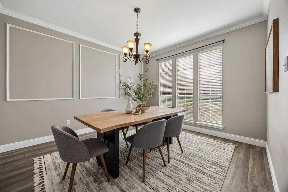 804 Summit Pointe Lewisville, TX 75077