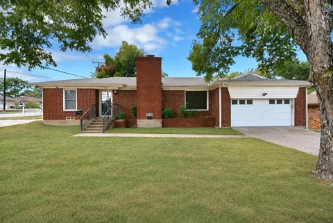 1003 Brookhollow Drive