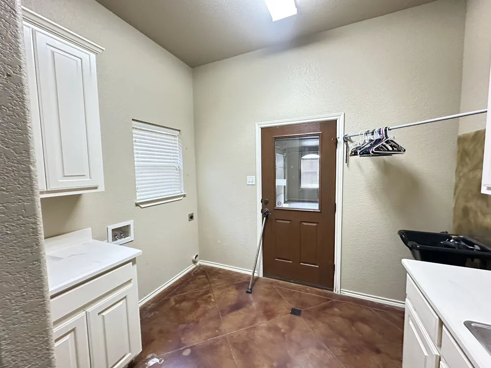 101 Creekside Drive Glen Rose, TX 76043
