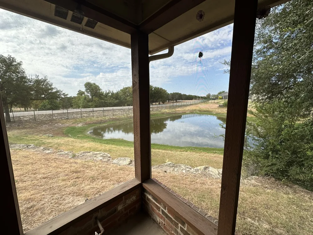 101 Creekside Drive Glen Rose, TX 76043