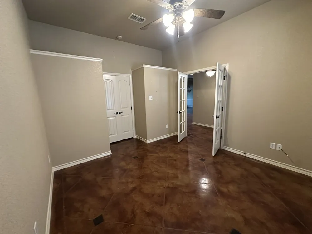 101 Creekside Drive Glen Rose, TX 76043