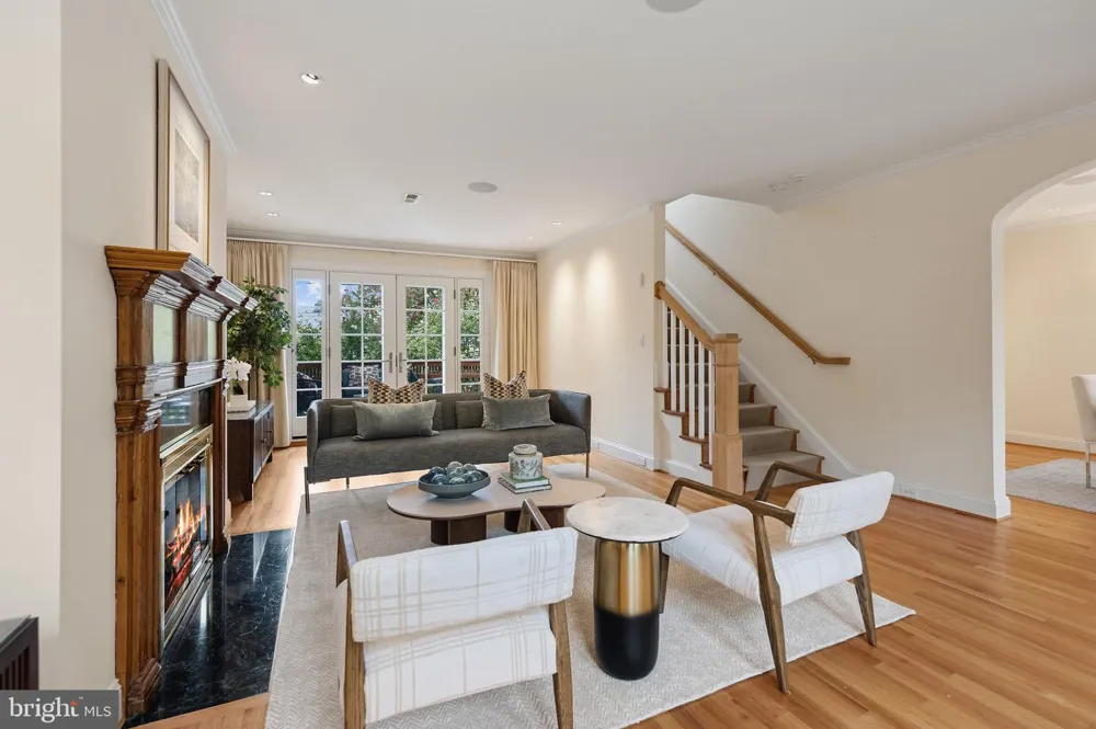 1706 SURREY LANE NW Washington, DC 20007