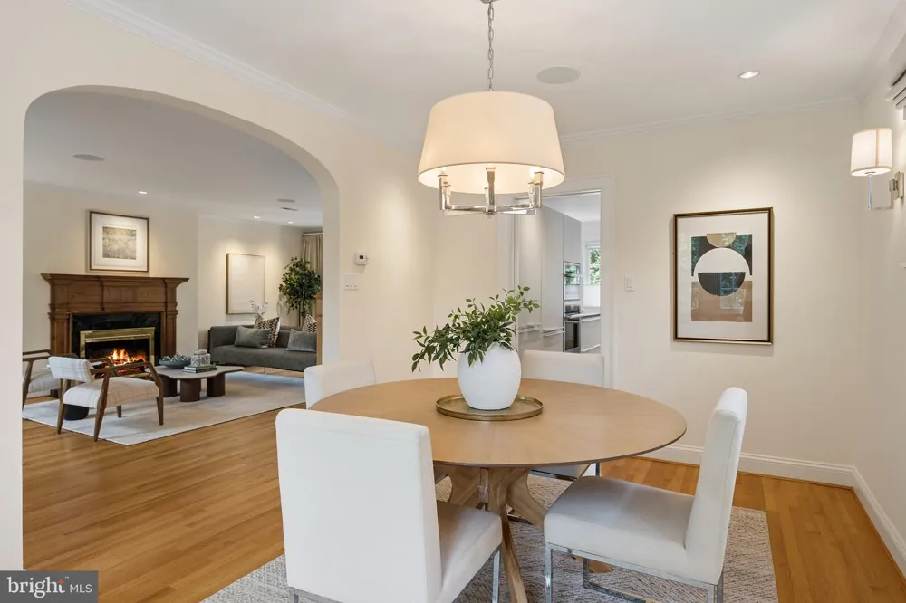1706 SURREY LANE NW Washington, DC 20007