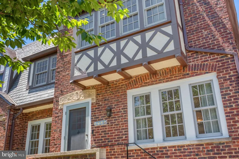 1706 SURREY LANE NW Washington, DC 20007