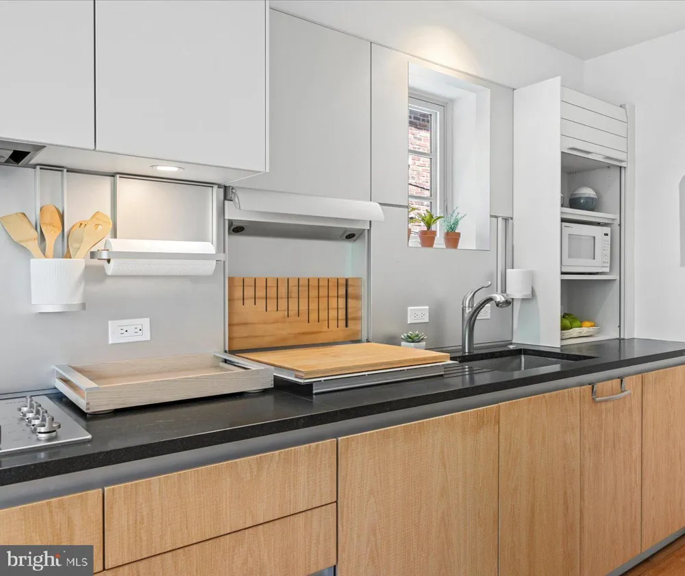 1706 SURREY LANE NW Washington, DC 20007