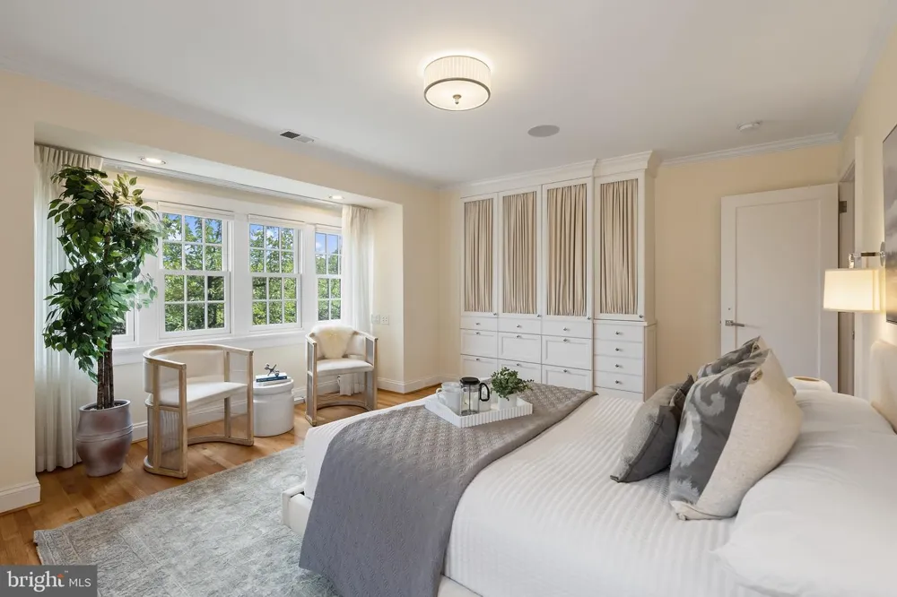 1706 SURREY LANE NW Washington, DC 20007