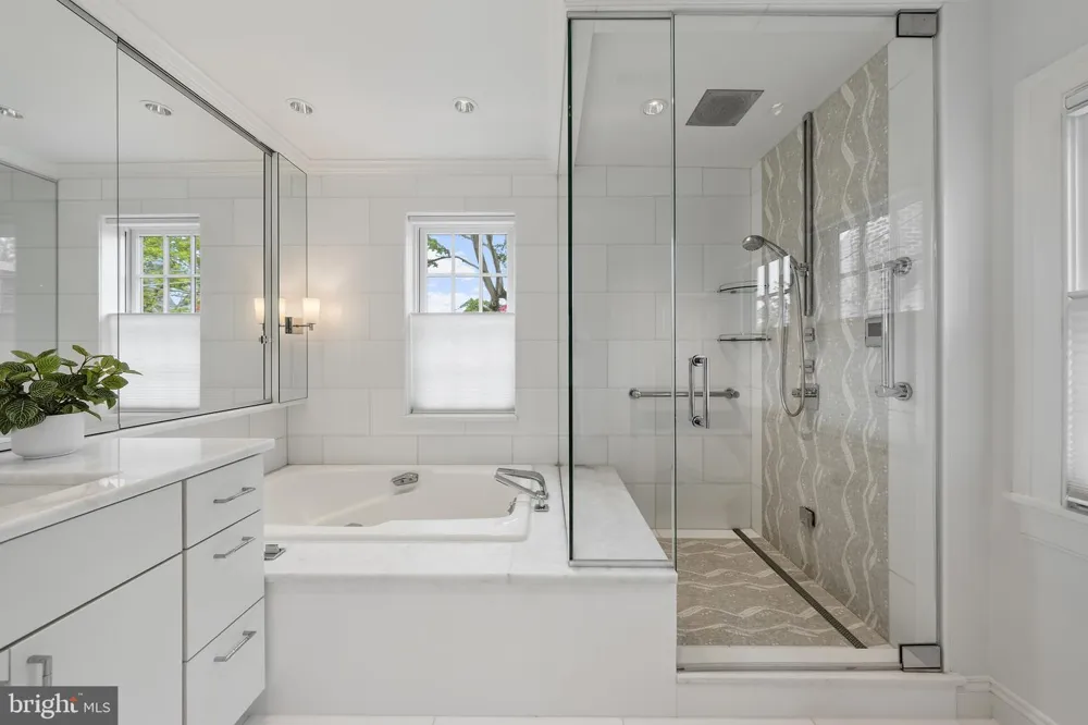 1706 SURREY LANE NW Washington, DC 20007