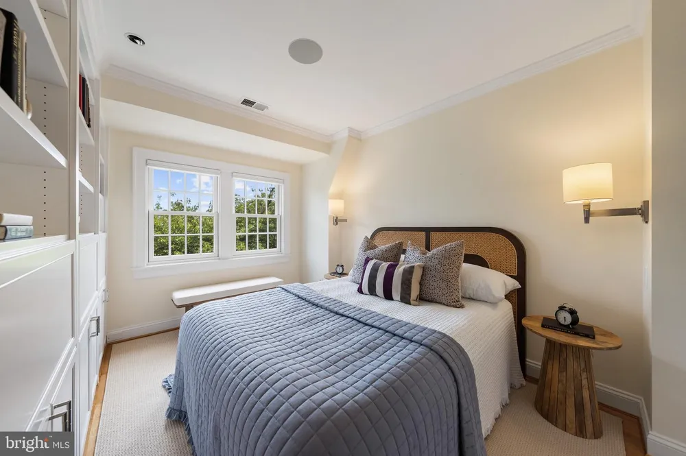 1706 SURREY LANE NW Washington, DC 20007