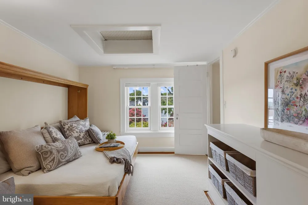 1706 SURREY LANE NW Washington, DC 20007