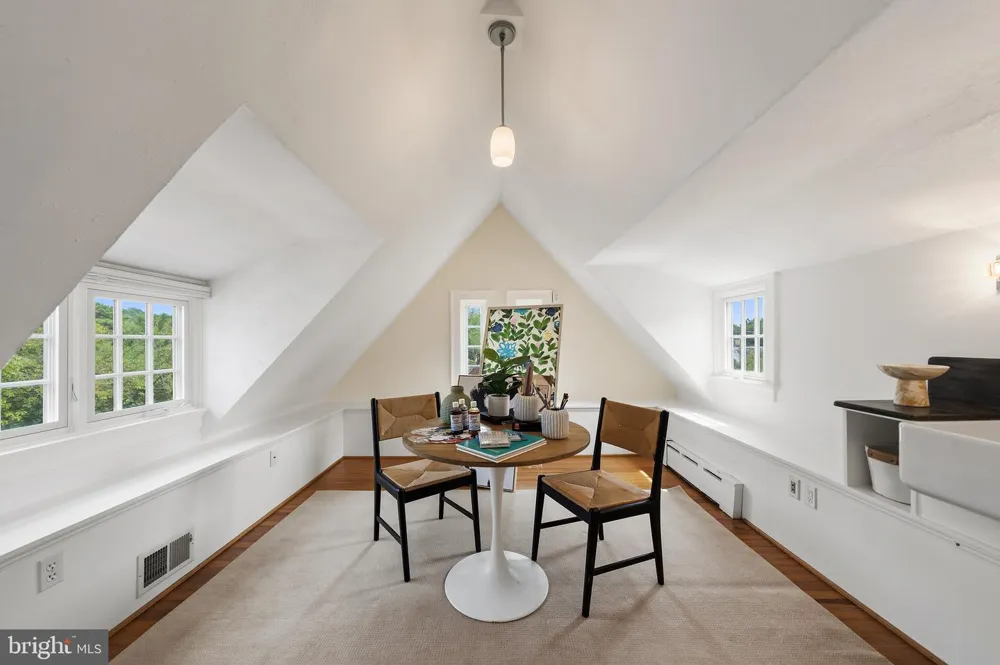 1706 SURREY LANE NW Washington, DC 20007