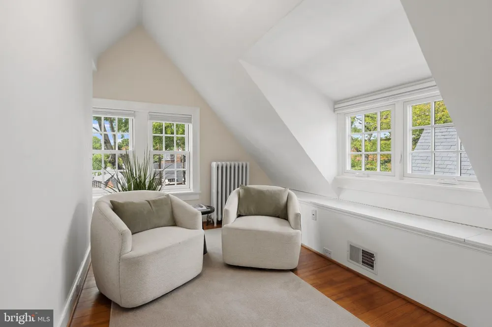 1706 SURREY LANE NW Washington, DC 20007